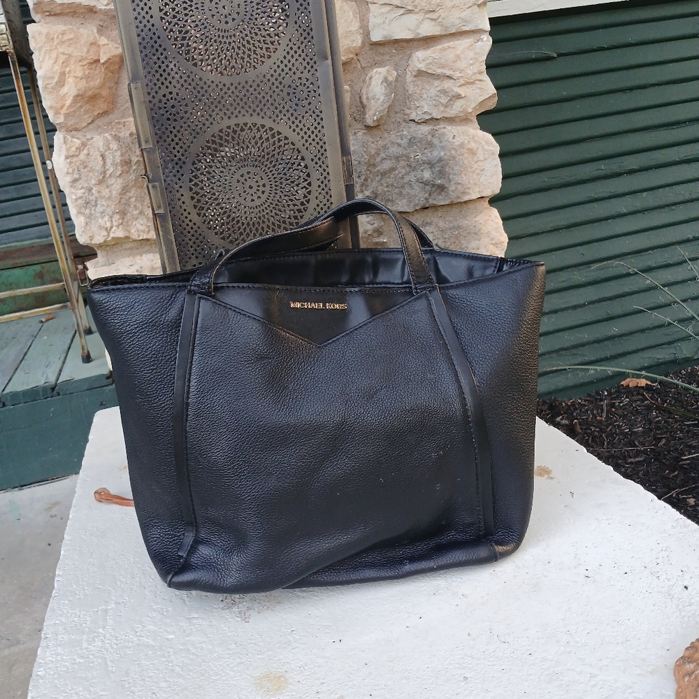 Michael kors black leather tote